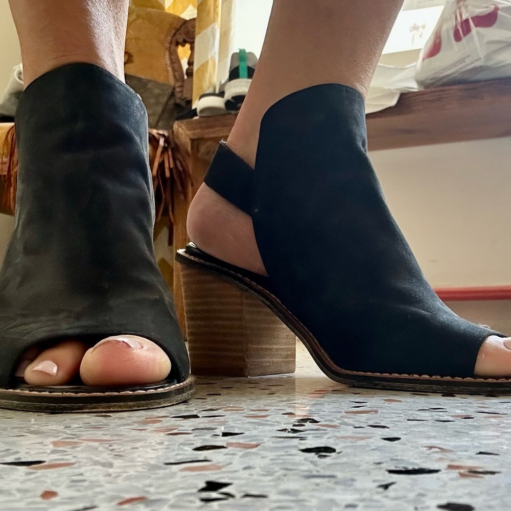 Chinese Laundry peep toe booties. Really cute on and comfortable size 8